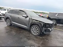 WA1LAAF78KD031989 2019 AUDI Q7