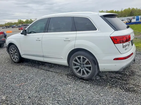 WA1LAAF78KD033127 2019 AUDI Q7 - Image 2
