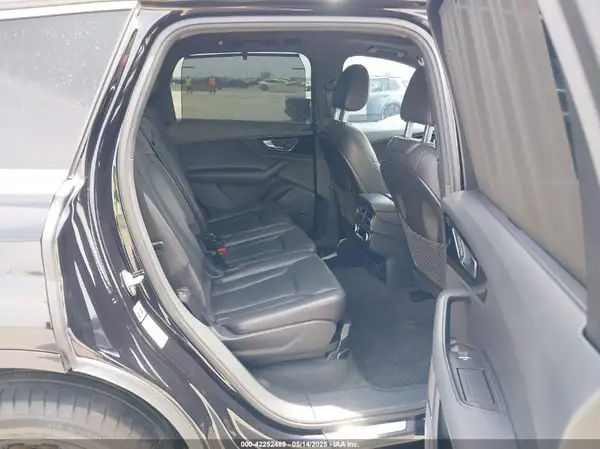 WA1LAAF79HD005782 2017 AUDI Q7 - Image 8