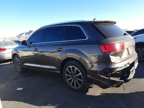 WA1LAAF79HD006964 2017 AUDI Q7 - Image 2