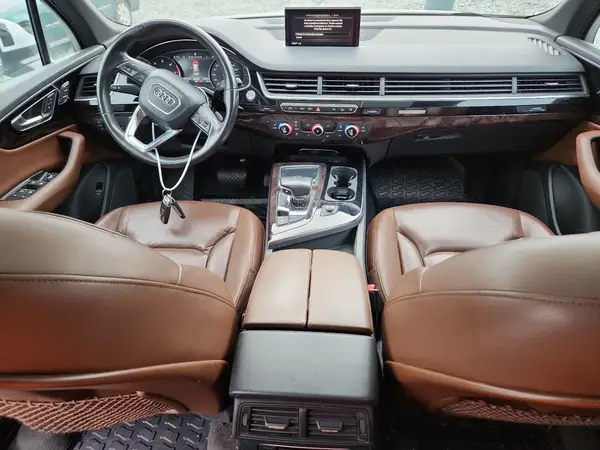 WA1LAAF79HD007810 2017 AUDI Q7 - Image 8