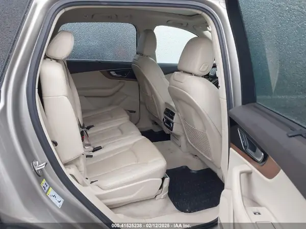 WA1LAAF79HD008407 2017 AUDI Q7 - Image 8