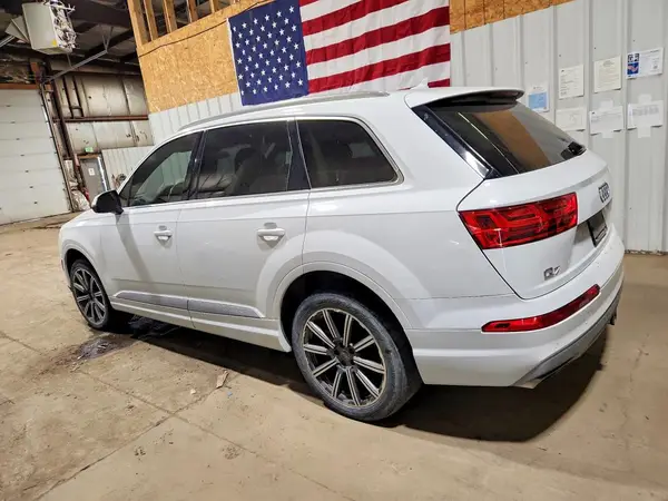 WA1LAAF79HD015454 2017 AUDI Q7 - Image 2