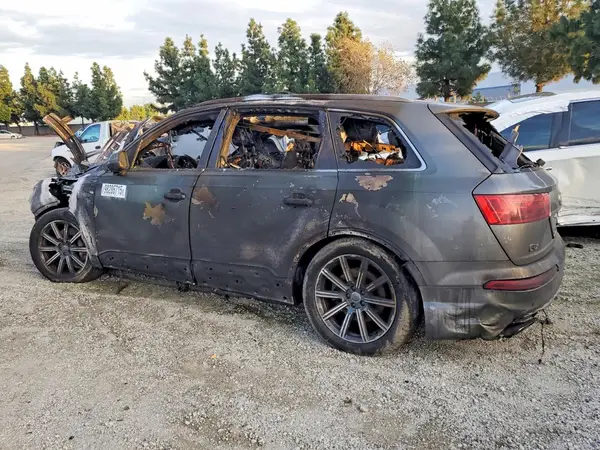 WA1LAAF79HD018113 2017 AUDI Q7 - Image 2
