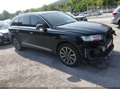WA1LAAF79HD027586 2017 AUDI Q7