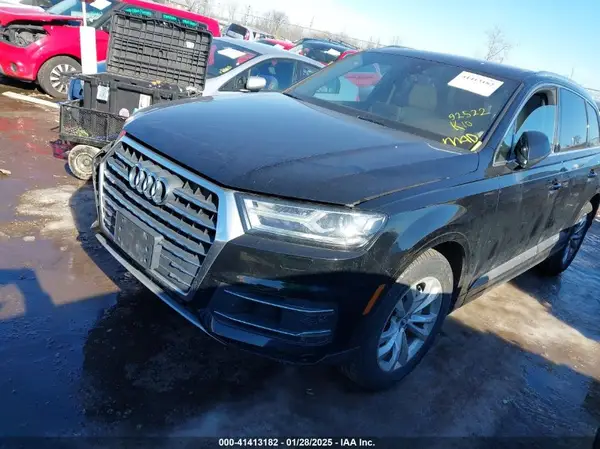 WA1LAAF79HD027748 2017 AUDI Q7 - Image 2