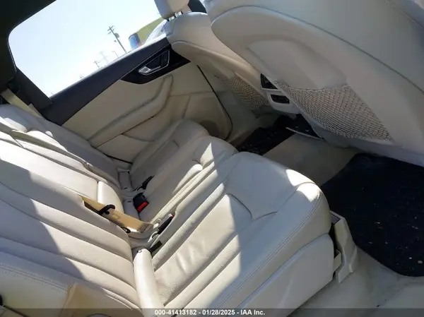 WA1LAAF79HD027748 2017 AUDI Q7 - Image 8