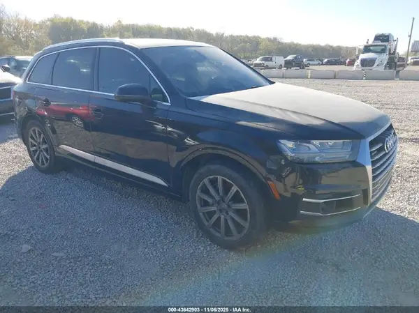 WA1LAAF79HD036322 2017 AUDI Q7 - Image 1