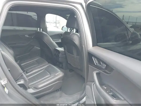 WA1LAAF79HD036367 2017 AUDI Q7 - Image 8