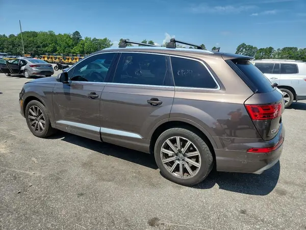 WA1LAAF79HD037485 2017 AUDI Q7 - Image 2