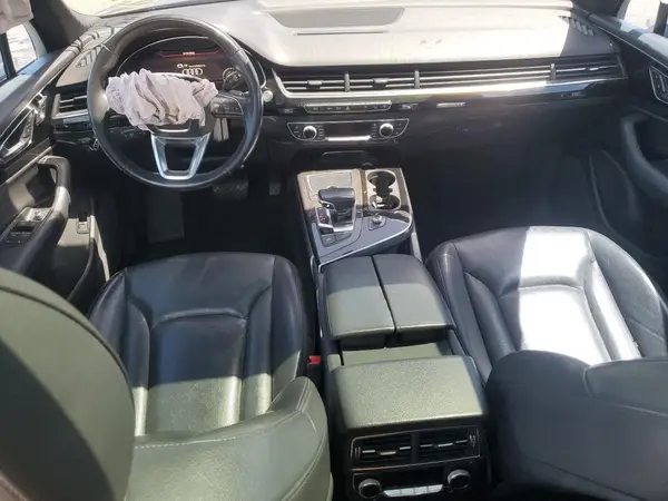 WA1LAAF79HD037843 2017 AUDI Q7 - Image 8