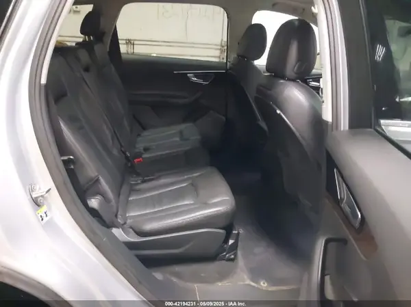 WA1LAAF79HD039429 2017 AUDI Q7 - Image 8