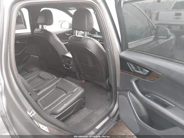 WA1LAAF79HD043951 2017 AUDI Q7 - Image 8
