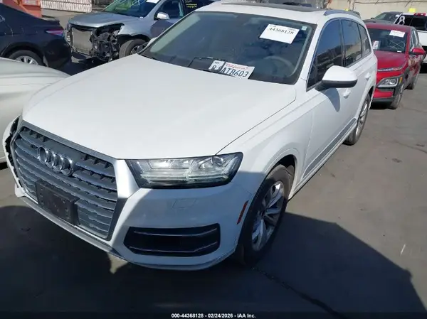 WA1LAAF79JD004332 2018 AUDI Q7 - Image 2