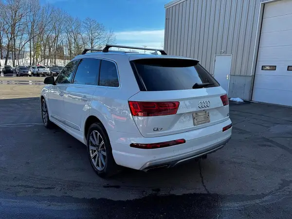 WA1LAAF79JD028971 2018 AUDI Q7 - Image 2