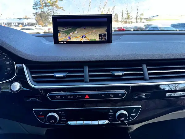 WA1LAAF79JD028971 2018 AUDI Q7 - Image 8