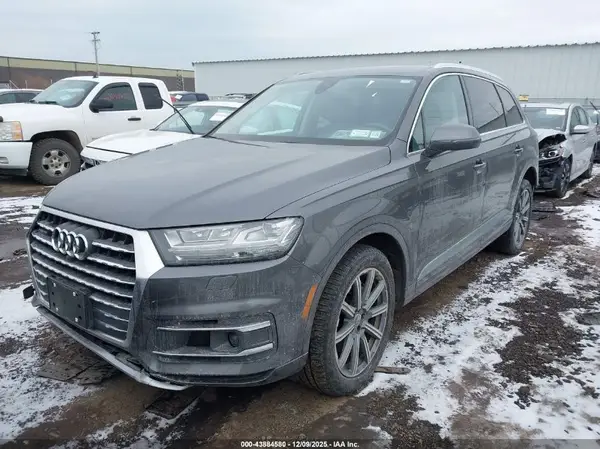 WA1LAAF79JD030607 2018 AUDI Q7 - Image 2