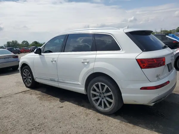 WA1LAAF79JD037458 2018 AUDI Q7 - Image 2