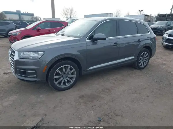 WA1LAAF79JD052199 2018 AUDI Q7 - Image 2