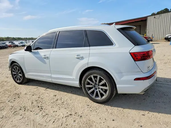 WA1LAAF79KD001786 2019 AUDI Q7 - Image 2