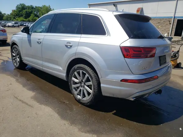 WA1LAAF79KD005126 2019 AUDI Q7 - Image 2