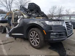 WA1LAAF79KD008009 2019 AUDI Q7
