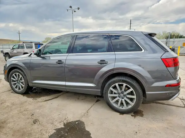 WA1LAAF79KD022766 2019 AUDI Q7 - Image 2