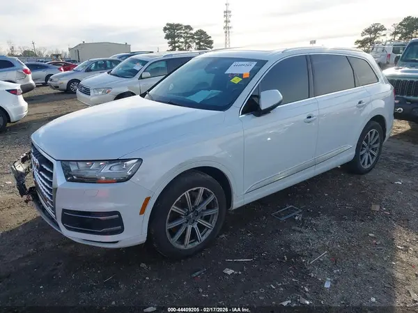 WA1LAAF79KD034352 2019 AUDI Q7 - Image 2
