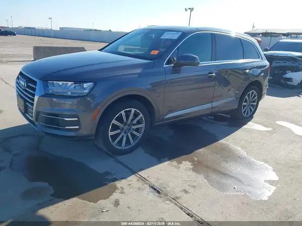 WA1LAAF79KD042130 2019 AUDI Q7 - Image 2
