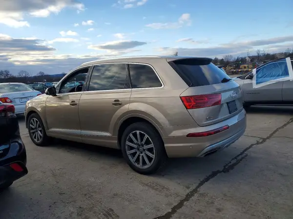 WA1LAAF79KD046548 2019 AUDI Q7 - Image 2