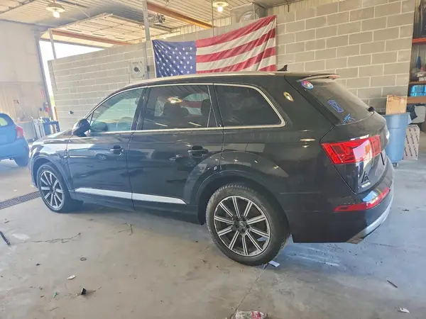WA1LAAF7XHD002079 2017 AUDI Q7 - Image 2