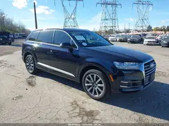 WA1LAAF7XHD009176 2017 AUDI Q7