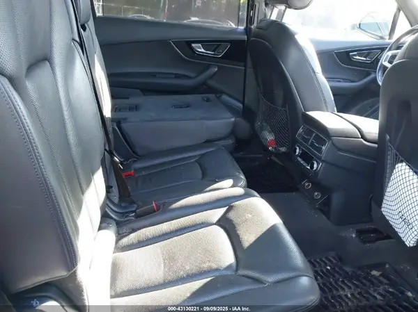 WA1LAAF7XHD010067 2017 AUDI Q7 - Image 8
