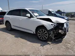 WA1LAAF7XHD010859 2017 AUDI Q7