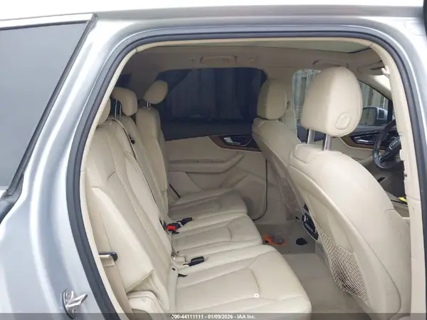 WA1LAAF7XHD011686 2017 AUDI Q7 - Image 8
