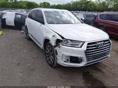 WA1LAAF7XHD015737 2017 AUDI Q7