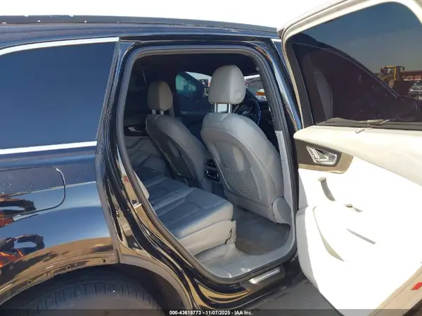 WA1LAAF7XHD018833 2017 AUDI Q7 - Image 8