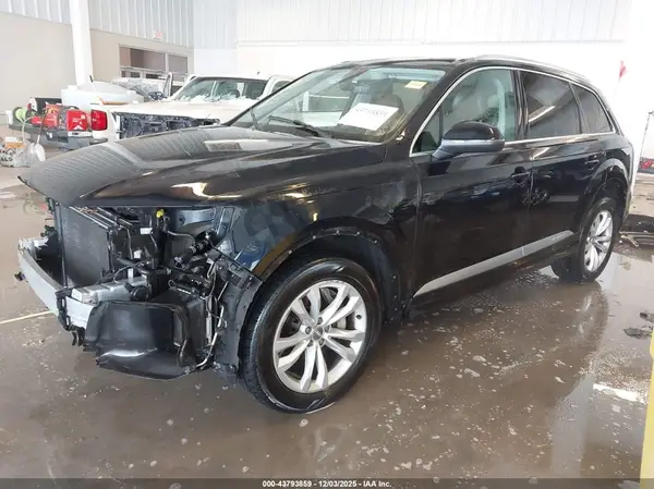 WA1LAAF7XHD030609 2017 AUDI Q7 - Image 2