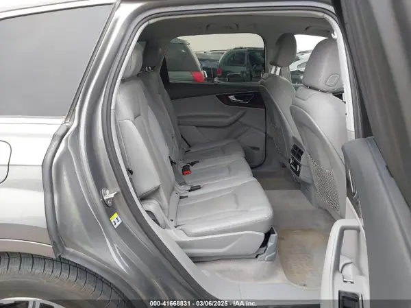 WA1LAAF7XHD037219 2017 AUDI Q7 - Image 8