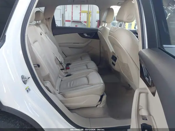 WA1LAAF7XHD050570 2017 AUDI Q7 - Image 8