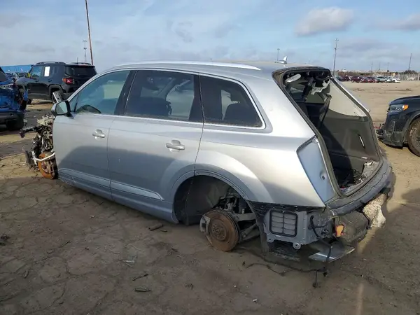 WA1LAAF7XHD055414 2017 AUDI Q7 - Image 2