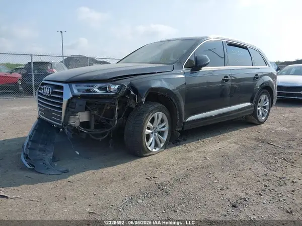 WA1LAAF7XHD059267 2017 AUDI Q7 - Image 2