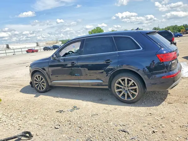 WA1LAAF7XJD005621 2018 AUDI Q7 - Image 2