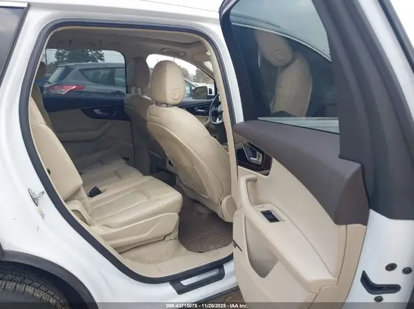 WA1LAAF7XJD018367 2018 AUDI Q7 - Image 8