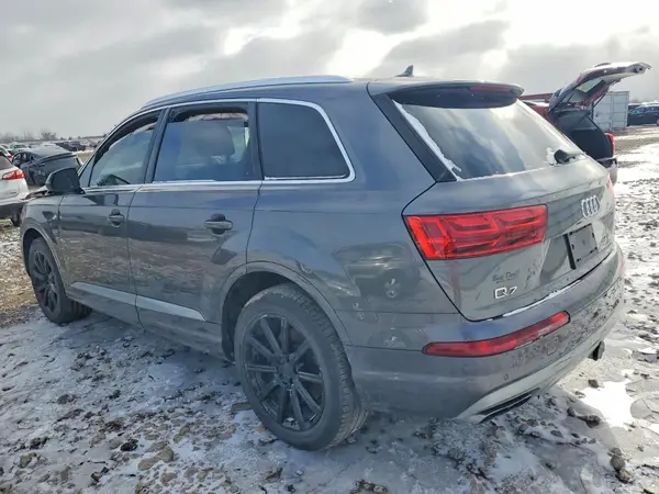 WA1LAAF7XJD033077 2018 AUDI Q7 - Image 2