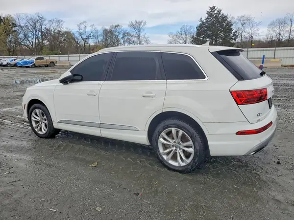 WA1LAAF7XJD034262 2018 AUDI Q7 - Image 2