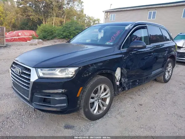 WA1LAAF7XJD036495 2018 AUDI Q7 - Image 2