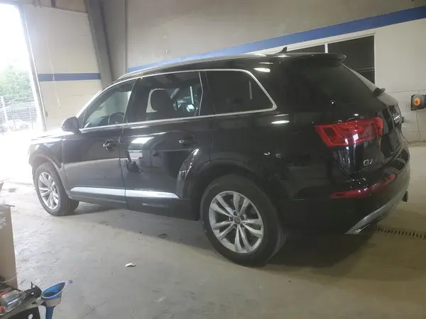 WA1LAAF7XJD036559 2018 AUDI Q7 - Image 2