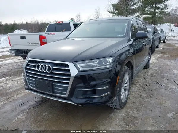 WA1LAAF7XJD038585 2018 AUDI Q7 - Image 2