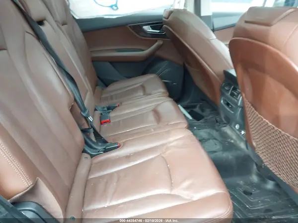 WA1LAAF7XJD038585 2018 AUDI Q7 - Image 8